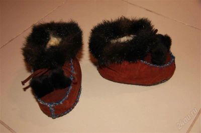 Лот: 2032095. Фото: 1. Новые детские унты из натуральной... Валенки, угги, унты