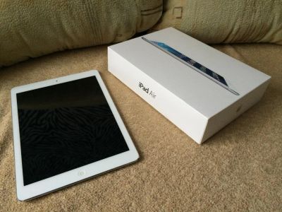 Лот: 4519865. Фото: 1. iPad Air | 16Gb, Wi-Fi, белый... Планшеты