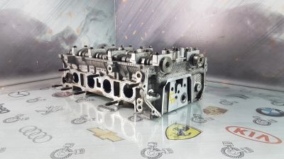 Лот: 23619303. Фото: 1. Головка блока цилиндров Mazda... Двигатель и элементы двигателя