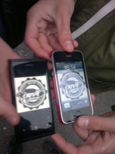 Лот: 3263016. Фото: 1. Iphone 3gs + рации Jet mini. Смартфоны