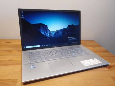 Лот: 18151797. Фото: 1. Ультрабук ASUS VivoBook 17,3... Ноутбуки