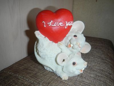 Лот: 7541126. Фото: 1. Копилка мышки с сердечком. Копилки