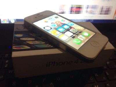 Лот: 5195947. Фото: 1. iphone 4s 16gb. Смартфоны