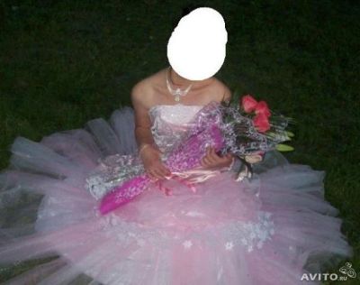 Лот: 4376868. Фото: 1. Платье на выпускной. Платья