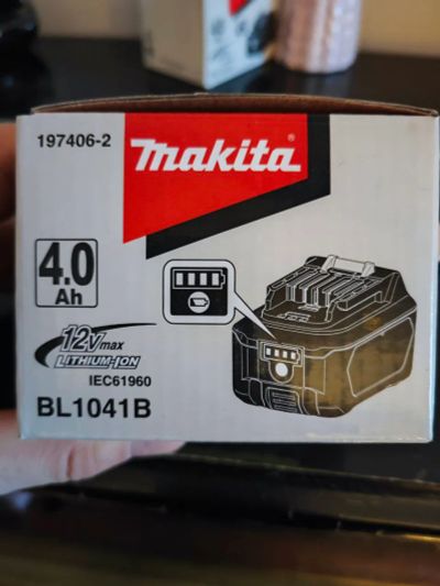 Лот: 21541073. Фото: 1. Аккумулятор Makita BL1041B CXT... Электроинструмент