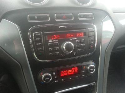 Лот: 6185831. Фото: 1. Штатное головное устройство Ford... Автомагнитолы