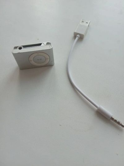 Лот: 17863206. Фото: 1. ipod shuffle 2. Плееры