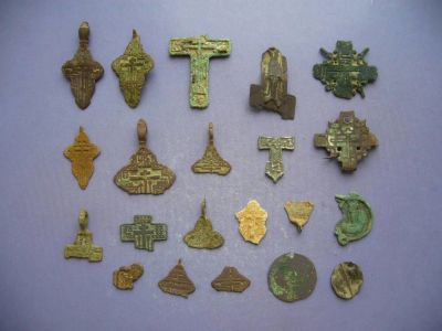 Лот: 6838785. Фото: 1. Кресты, образки старинные, деформированные... Ювелирные изделия