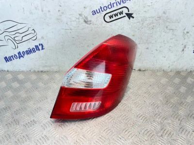 Лот: 25628476. Фото: 1. фонарь Skoda Fabia 5J2. Кузов