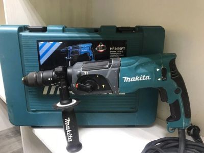 Лот: 13906624. Фото: 1. Перфоратор Makita HR2470. В комплекте... Электроинструмент