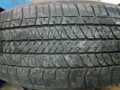 Лот: 14313771. Фото: 1. 265 65 R17 Bridgestone одно. Шины