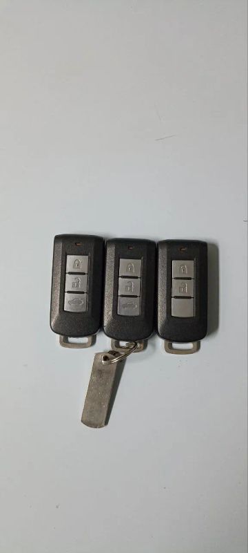 Лот: 20319462. Фото: 1. Смарт ключ Mitsubishi. Электрооборудование