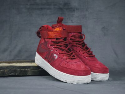 Лот: 13323115. Фото: 1. Кроссовки Nike Air Force 1. Кеды, кроссовки, слипоны