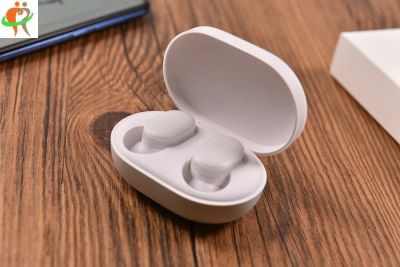 Лот: 16245003. Фото: 1. Беспроводные наушники Xiaomi AirDots. Наушники, гарнитуры