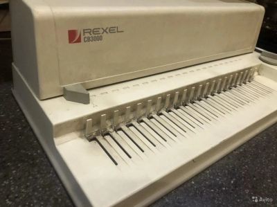 Лот: 15568499. Фото: 1. Брошюровщик Rexel CB 3000. Оборудование и материалы для полиграфии