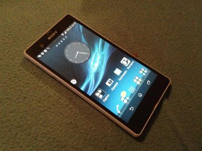 Лот: 3685216. Фото: 1. Sony Xperia z только продажа. Смартфоны