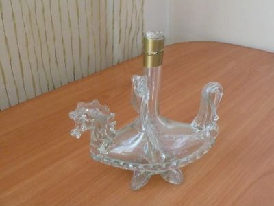 Лот: 8661380. Фото: 1. бутылка фигурная конь стекло. Кувшины, графины
