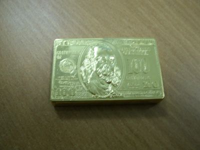 Лот: 4143075. Фото: 1. Продам Зажигалку "100 баксов". Другое (сувениры, подарки)