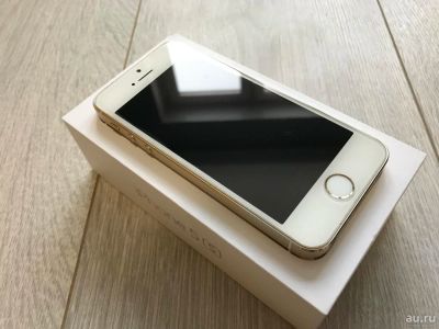 Лот: 11083952. Фото: 1. Apple iPhone 5S 16 ГБ Gold (Model... Смартфоны