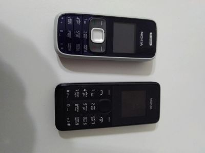 Лот: 16318822. Фото: 1. Два телефона Nokia. Кнопочные мобильные телефоны
