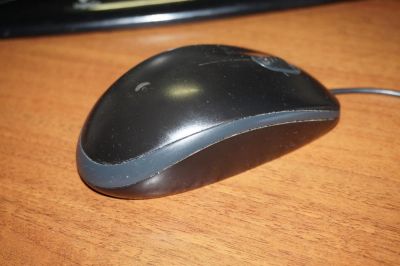 Лот: 6419358. Фото: 1. Мышка logitech B110. Клавиатуры и мыши