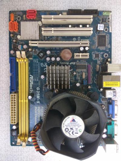 Лот: 9823626. Фото: 1. Материнская плата asrock g31m-s. Материнские платы