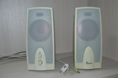 Лот: 9794190. Фото: 1. Колонки компьютерные. Акустические системы
