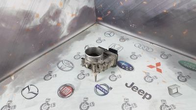Лот: 23589347. Фото: 1. Заслонка дроссельная Lexus GS450H... Двигатель и элементы двигателя