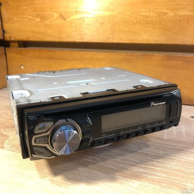 Лот: 18488478. Фото: 1. Автомагнитола Pioneer DEH-1600UB. Автомагнитолы