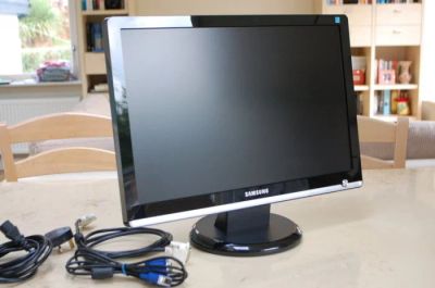 Лот: 15058285. Фото: 1. Samsung SyncMaster 223BW 22''. ЖК-мониторы