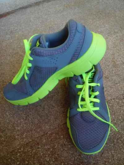 Лот: 8173398. Фото: 1. Кроссовки Nike р.34. Кеды, кроссовки