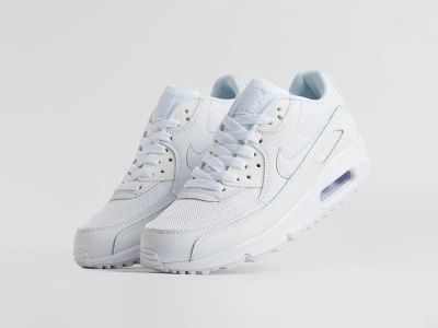 Лот: 16278745. Фото: 1. Кроссовки Nike Air Max 90. Кеды, кроссовки, слипоны