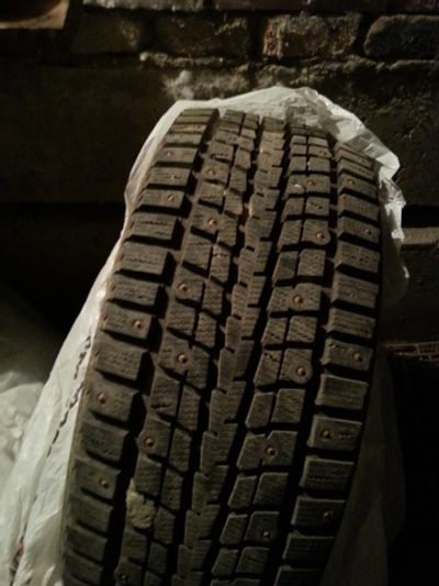 Лот: 6349574. Фото: 1. Dunlop winter ice 01 215 55 r16... Шины