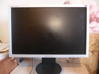 Лот: 20341340. Фото: 1. Монитор SyncMaster 940 BW. ЖК-мониторы