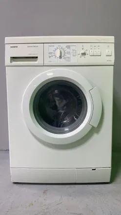 Лот: 21019729. Фото: 1. стиральная машина Siemens бу код... Стиральные машины
