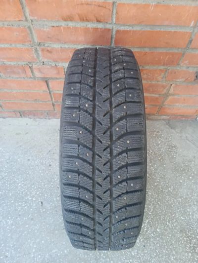 Лот: 20667376. Фото: 1. Bridgestone 175/70R14 Ice Cruiser... Шины
