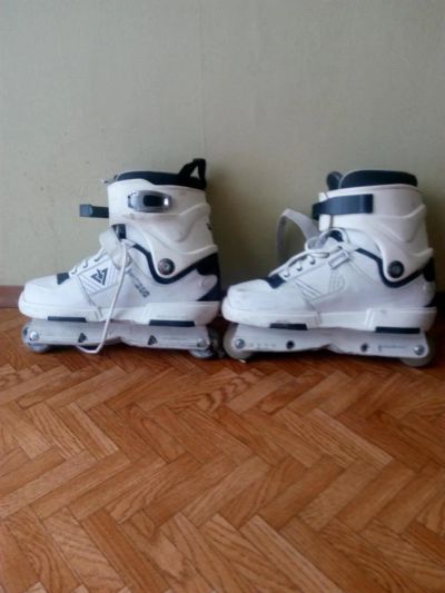 Лот: 7671381. Фото: 1. Ролики агрессив Rollerblade trs. Роликовые коньки, скейтборды, самокаты