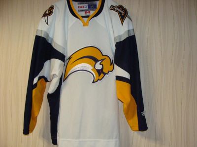 Лот: 10840291. Фото: 1. Хоккейный свитер Buffalo Sabres... Форма