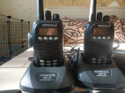 Лот: 17890772. Фото: 1. Носимая рация Kenwood TK-3170-M3... Рации, радиостанции