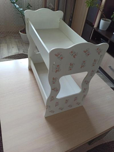 Лот: 23339003. Фото: 1. Кровать для кукол. Куклы и аксессуары
