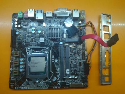 Лот: 13657390. Фото: 1. Б\У материнская плата Asrock H81TM-ITX... Материнские платы