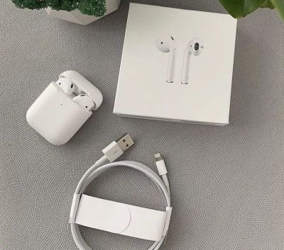 Лот: 25793202. Фото: 1. Apple AirPods 2 люкс с рубля. Наушники, гарнитуры
