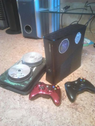 Лот: 6483011. Фото: 1. Xbox 360 Slim 4gb c прошивкой... Игровые приставки, консоли