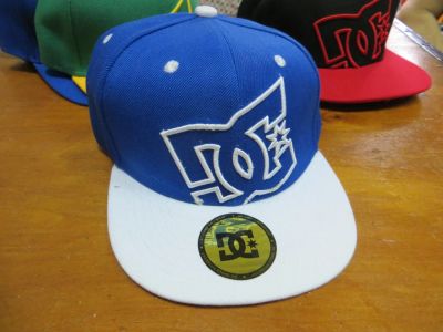 Лот: 9652528. Фото: 1. Бейсболка, кепка, snapback, DC... Головные уборы