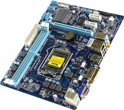 Лот: 8223944. Фото: 1. GigaByte GA-H61M-D2-B3 rev1.0... Материнские платы