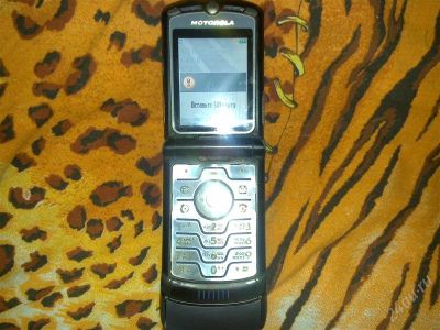 Лот: 875224. Фото: 1. Razr V3i. Кнопочные мобильные телефоны