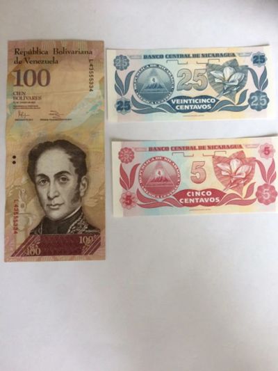 Лот: 18203639. Фото: 1. Набор банкнот Венесуэла 100 боливар... Америка