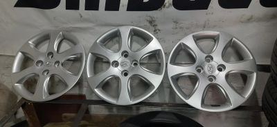 Лот: 20741253. Фото: 1. Колпаки Hyundai Solaris R15 оригинал... Колпаки