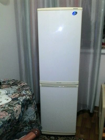 Лот: 9066820. Фото: 1. Samsung холодильник. Холодильники, морозильные камеры