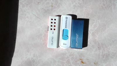 Лот: 16261333. Фото: 1. Usb флешки 3шт по 8гб одним лотом. USB-флеш карты